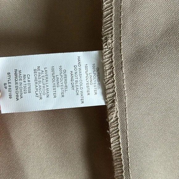 Elegant Tan Women's Blazer - Picture 4 of 6